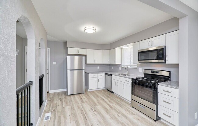 Building Photo - 11003 Fawnhaven Dr