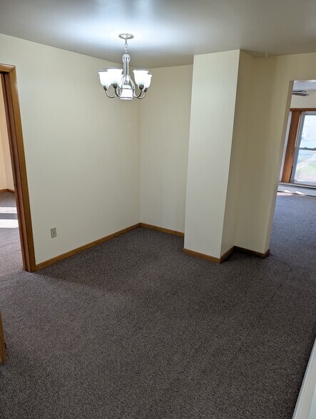 Building Photo - 129 Main St