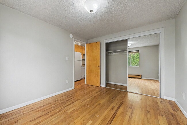 Building Photo - North Washington park one bedroom / one bath Apartment  for rent