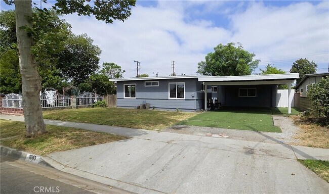 Building Photo - 1043 Stichman Ave