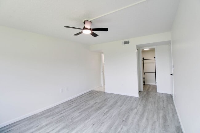 Building Photo - 1064 Lotus Pkwy