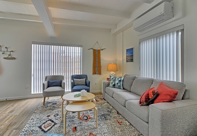 Building Photo - 1076S - Seaward Beach Modern Bungalows