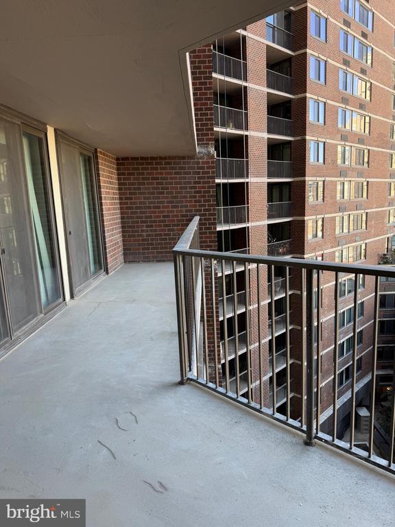 Building Photo - 1420 Locust St