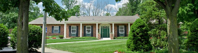 Primary Photo - Carriage House