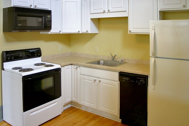 Interior Photo - Bent Block Building