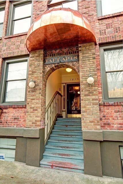 Building Photo - 1215 E Spring St