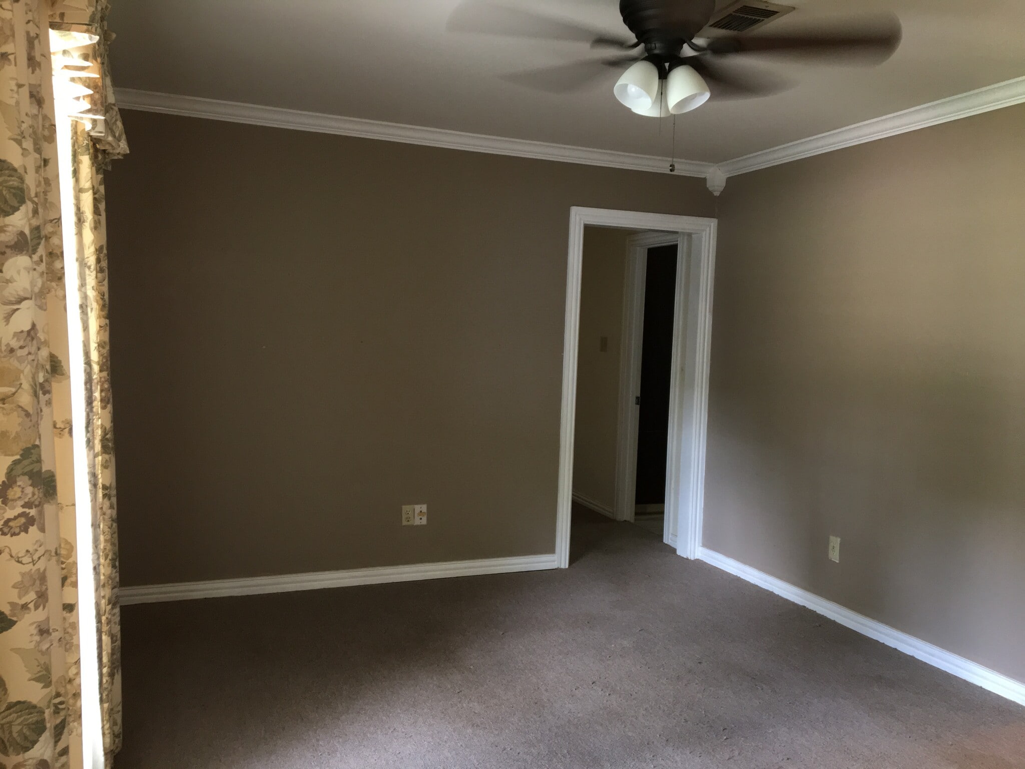 living room - 5629 Cross Timbers Dr