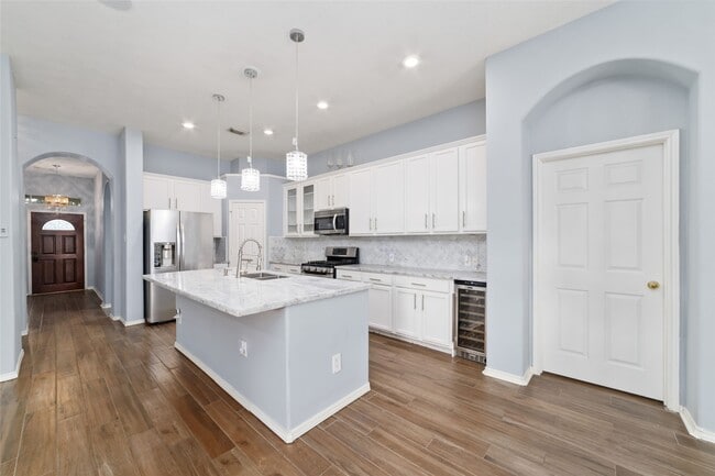 Building Photo - 10302 Rudolph Ct