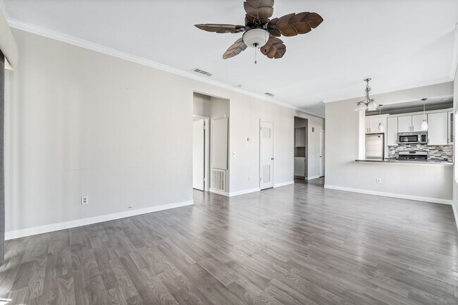 Building Photo - 1851 Hillpointe Rd