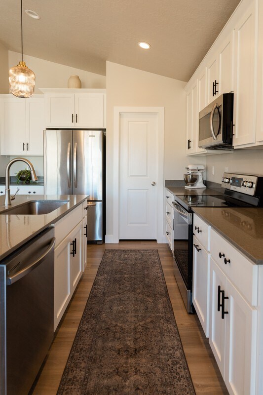 Building Photo - 2823 E Clarkstone Dr
