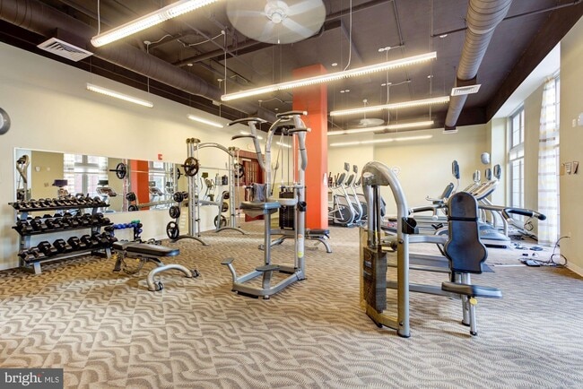 Building Photo - 1391 Pennsylvania Ave. SE