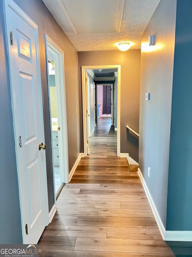 Building Photo - 2361 Ciji Cir