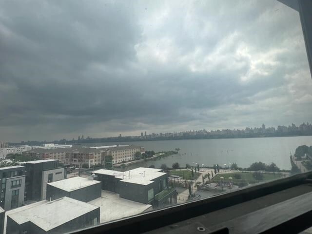 Building Photo - 7004 Boulevard E