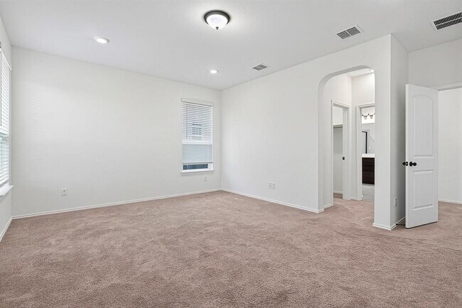 Building Photo - 4600 Ercolano Ln