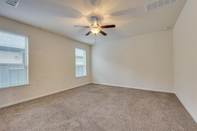 Building Photo - 2920 Rabbit Creek Dr