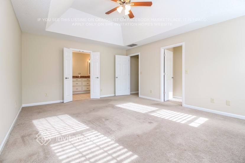 Building Photo - 2585 Loring Rd NW