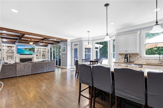 Building Photo - 4332 Cove Way Dr NE
