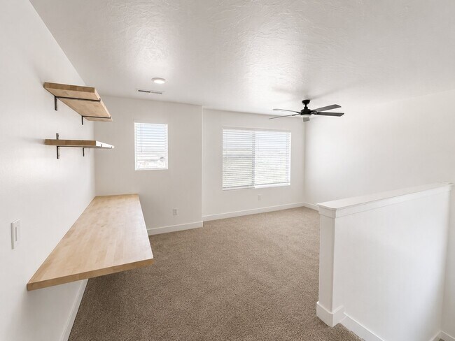 Building Photo - 1671 Cedar Mesa Dr