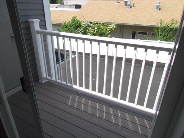 Building Photo - 1093 Main St