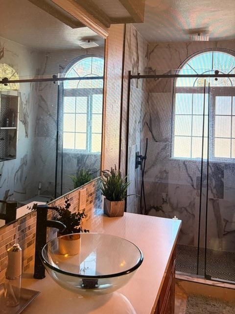 Building Photo - 2316 Den Helder Dr