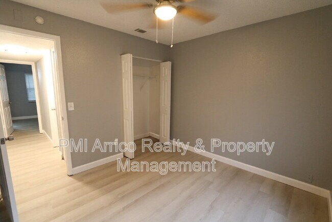 Building Photo - 1810 E 143rd Ave