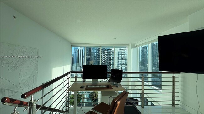 Building Photo - 41 SE 5th St