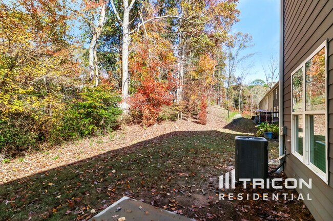 Building Photo - 2145 Rosemary Park Ln