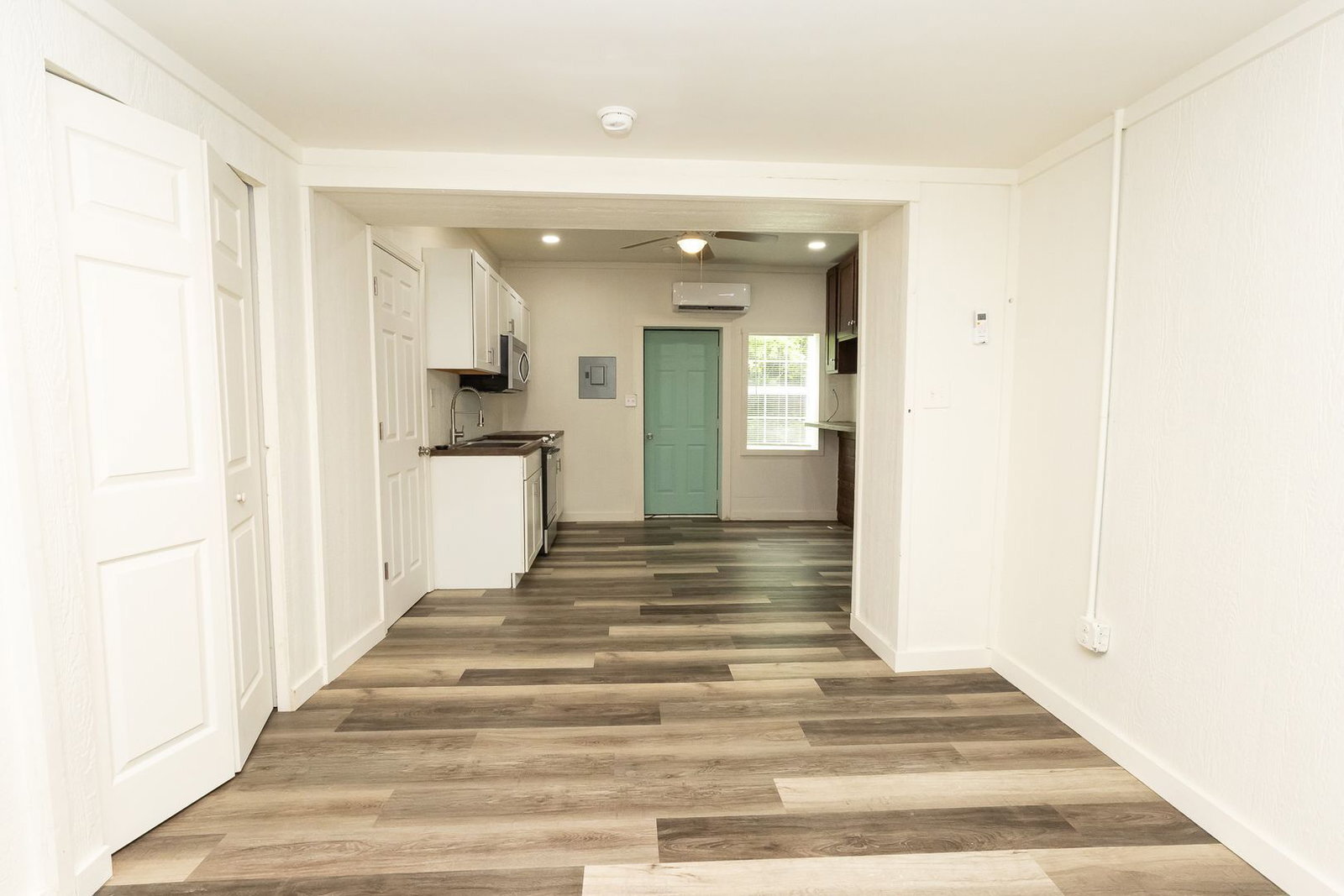 Building Photo - 5640 US-41