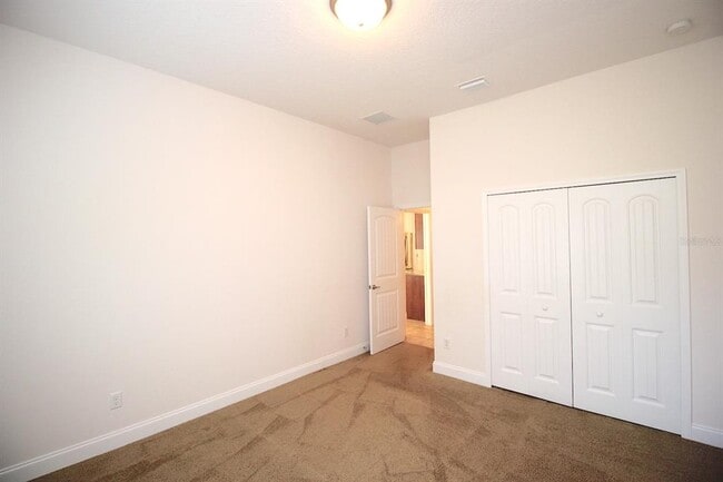 Building Photo - 76 Folson Ln