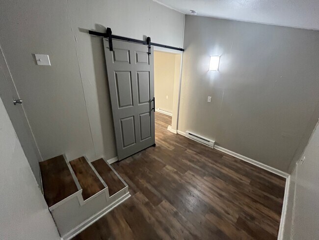 Building Photo - 1707 Cherry Way