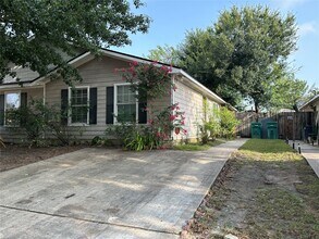 Building Photo - 5434 Cherie Crest Ct