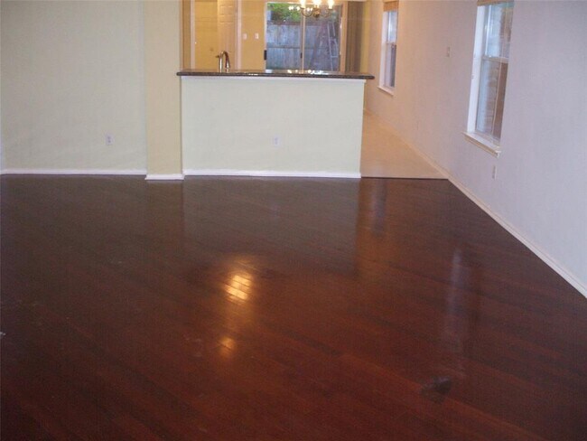 Building Photo - 2408 Wilma Rudolph Rd