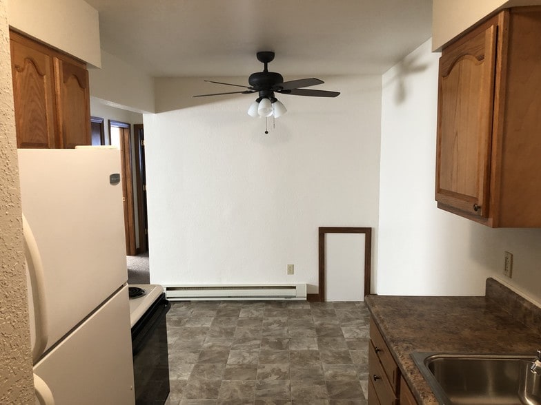 Kitchen/dining room - 3194 Curry St