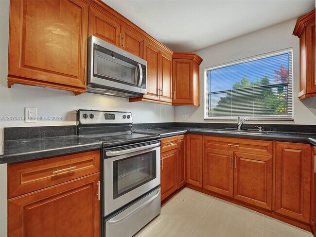 Building Photo - 9148 Lime Tree Ln