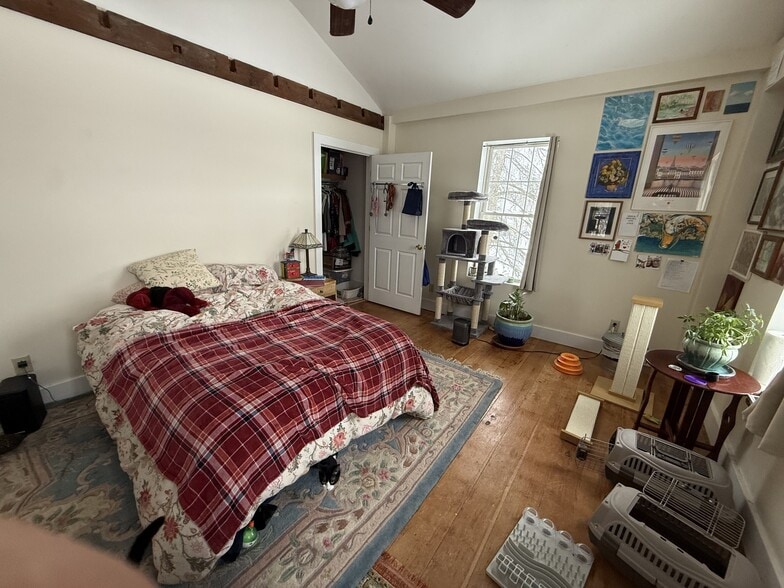 Building Photo - 363 Etna Rd