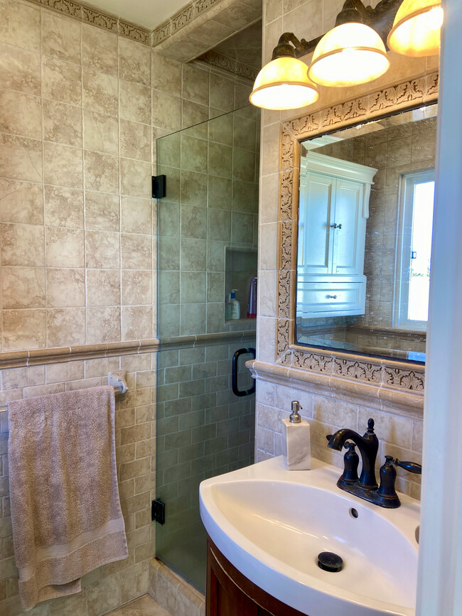 Master Bathroom - 21806 Redbeam Ave