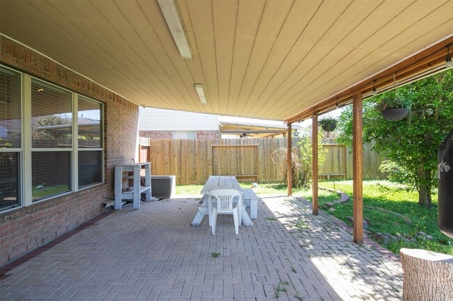 Building Photo - 13907 Normandy Ct