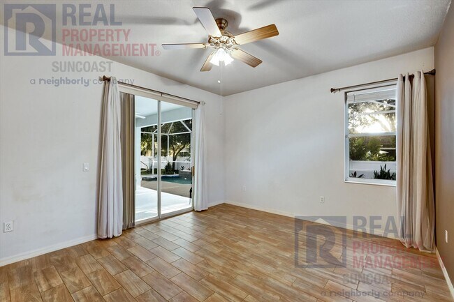 Building Photo - 8231 46th Ct E