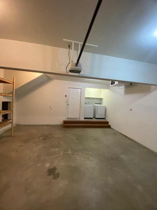 Building Photo - 2451 W Success Dr