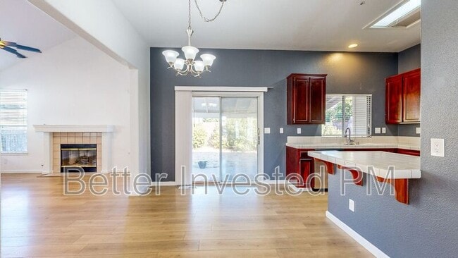 Building Photo - 430 Merlot Dr