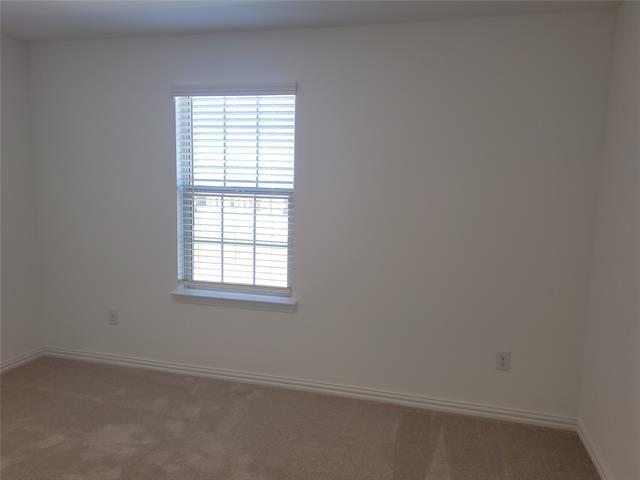 Building Photo - 10032 Thornapple Rd