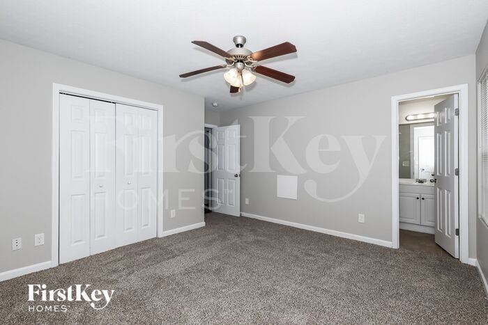 Building Photo - 311 Goldenrod Dr