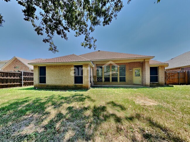 Building Photo - 5776 Jillian Way