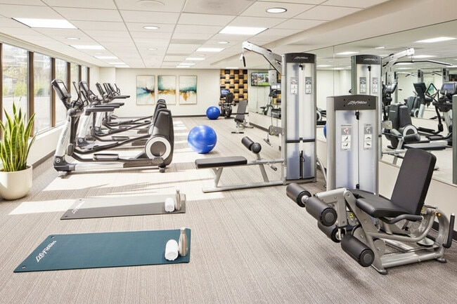 Building Photo - 632 Florida Ave NW