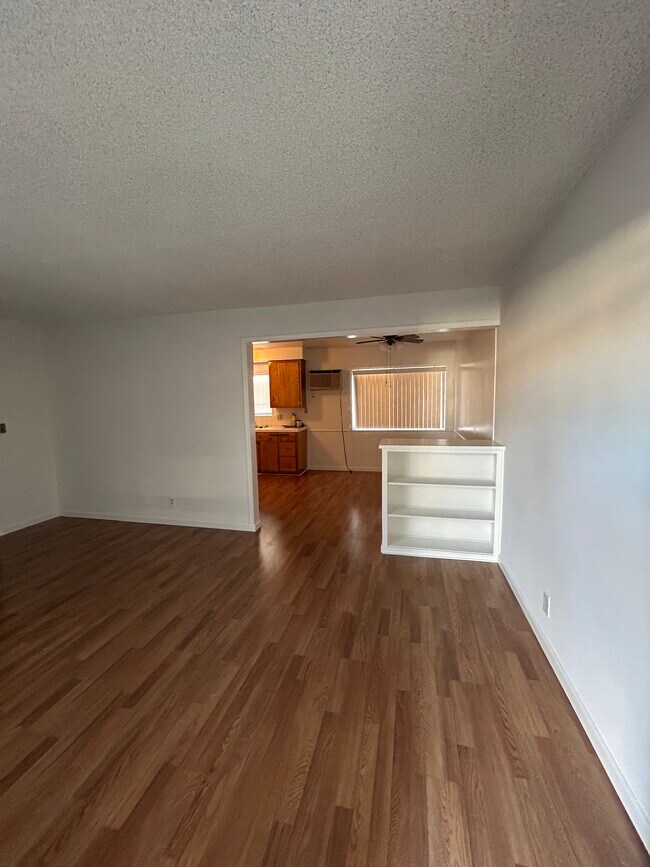 Building Photo - 13931 Bessemer St