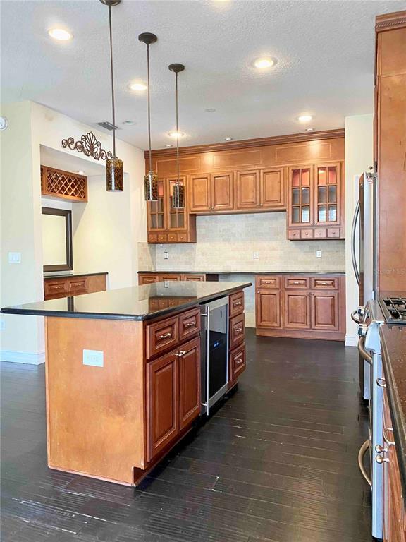 Building Photo - 10503 Chilmark Way