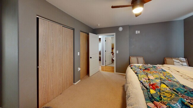 Building Photo - Modern Elegance and Comfort: Your Dream Home Awaits in North Pole | Available 12/1