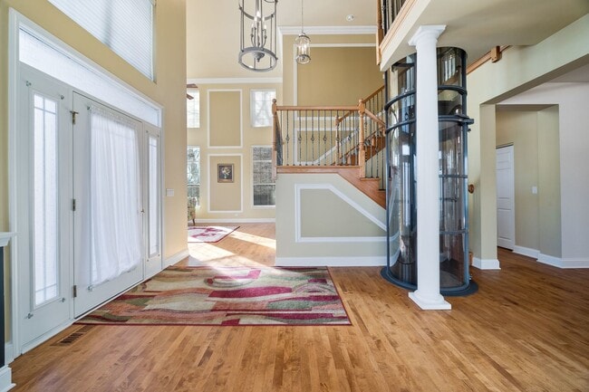 Building Photo - 408 N White Deer Trail