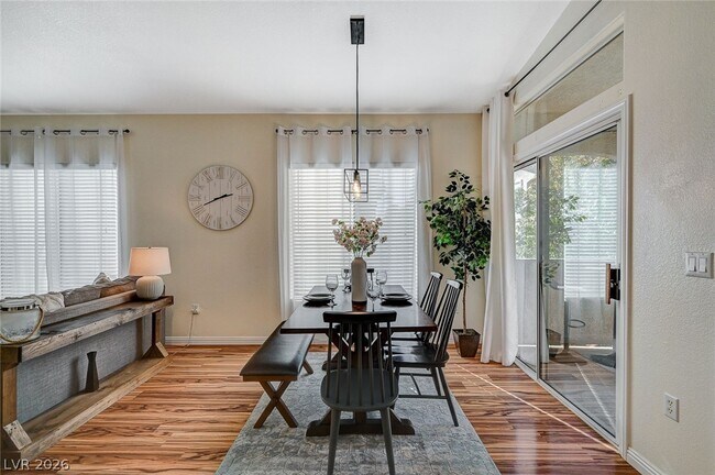 Building Photo - 3351 Indian Shadow St