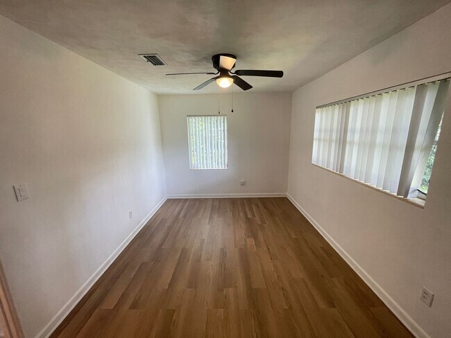 Building Photo - 2269 Southland Rd